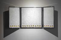 the garden, 2019, macro bianco di Carrara, acciaio inox e foglia d'oro, cm220x110x8